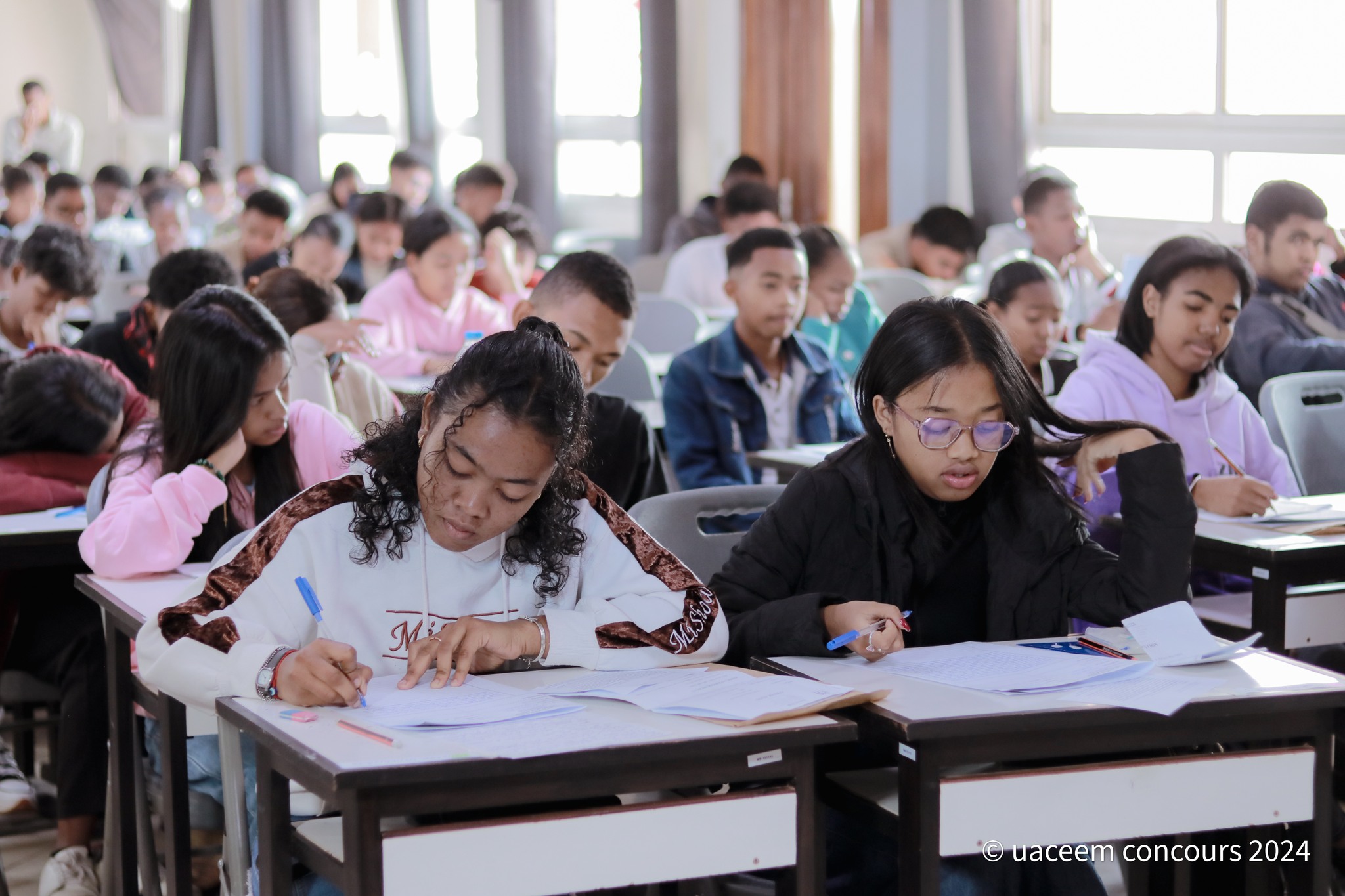 Étudiants souriants